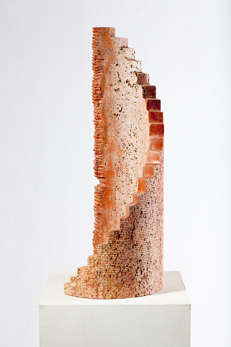 Hierarchie / persischer Travertin / 70x35 cm